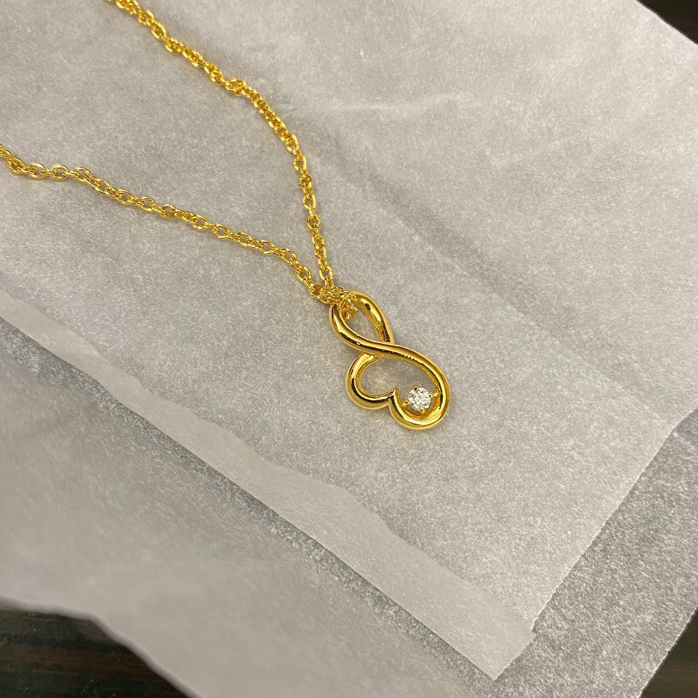 Heart Silver Moissanite Necklace - El Aréte